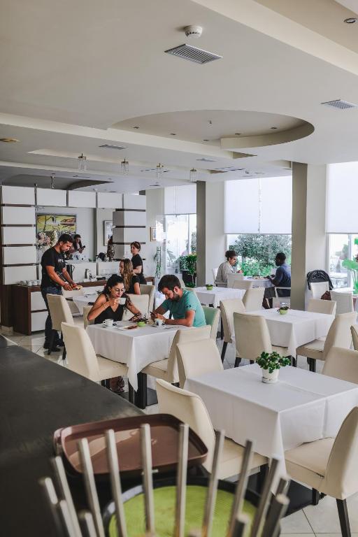 Restaurant at Hotel Oasis Sarandë