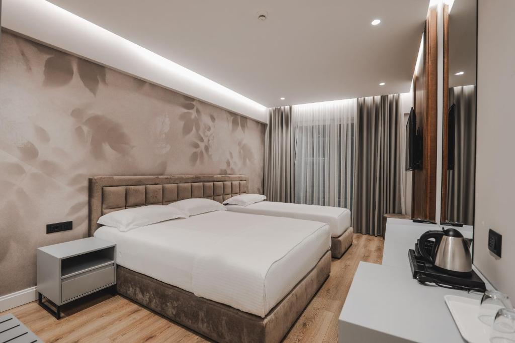 Superior Triple Room with Sea View